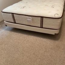 Like new Queen size bed
