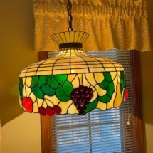 Stained glass pendant lamp