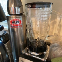 Vintage Uno-vac and Osterizer blender
