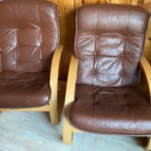 Shown 2 chairs of a set of 4 Danish 