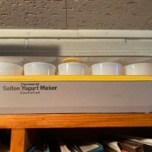 Salton yogurt maker