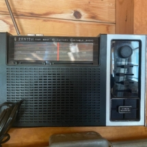 Vintage Zenith radio - works!