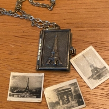 Vintage Eiffel Tower souvenir locket necklace 