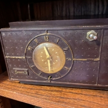 Vintage Sonora radio