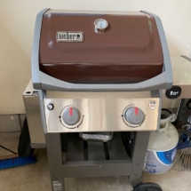Weber grill- like new