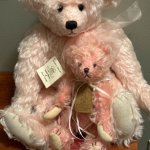 Dorothy Marzoff - Dottie Bears of Silver Farms and smaller bear by Mary Meyer mohair collection