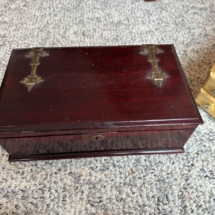 Vintage jewelry or trinket box